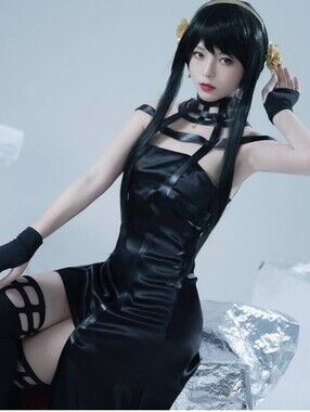 YOR FORGER Cosplay Costume L (Never Worn)